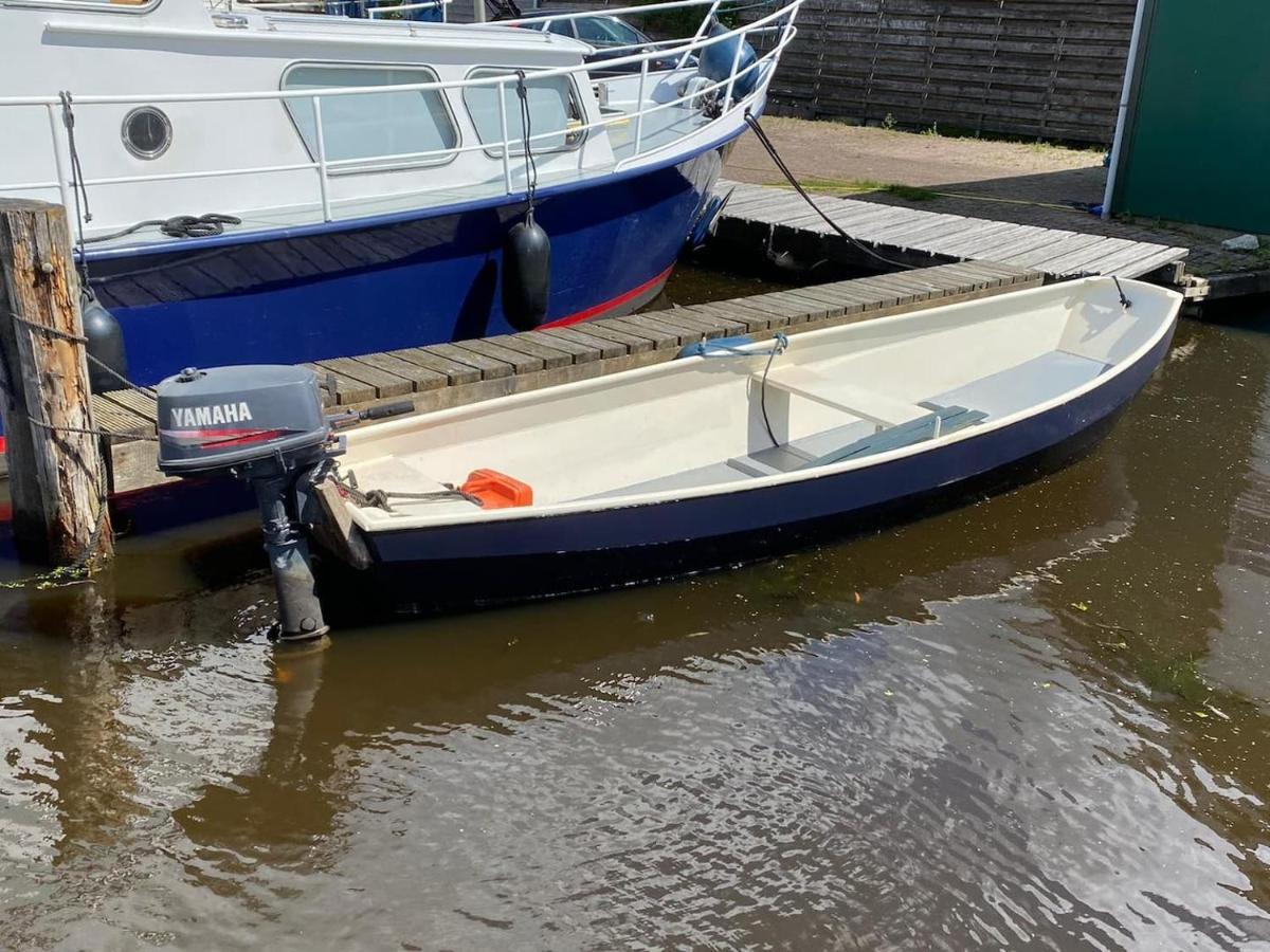 Boat Ella - Kamperen Op Het Water -Niet Om Mee Te Varen -Read Host Profile-Lees Hostprofiel Jutrijp Extérieur photo