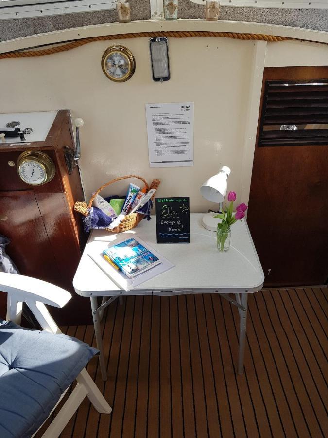 Boat Ella - Kamperen Op Het Water -Niet Om Mee Te Varen -Read Host Profile-Lees Hostprofiel Jutrijp Extérieur photo