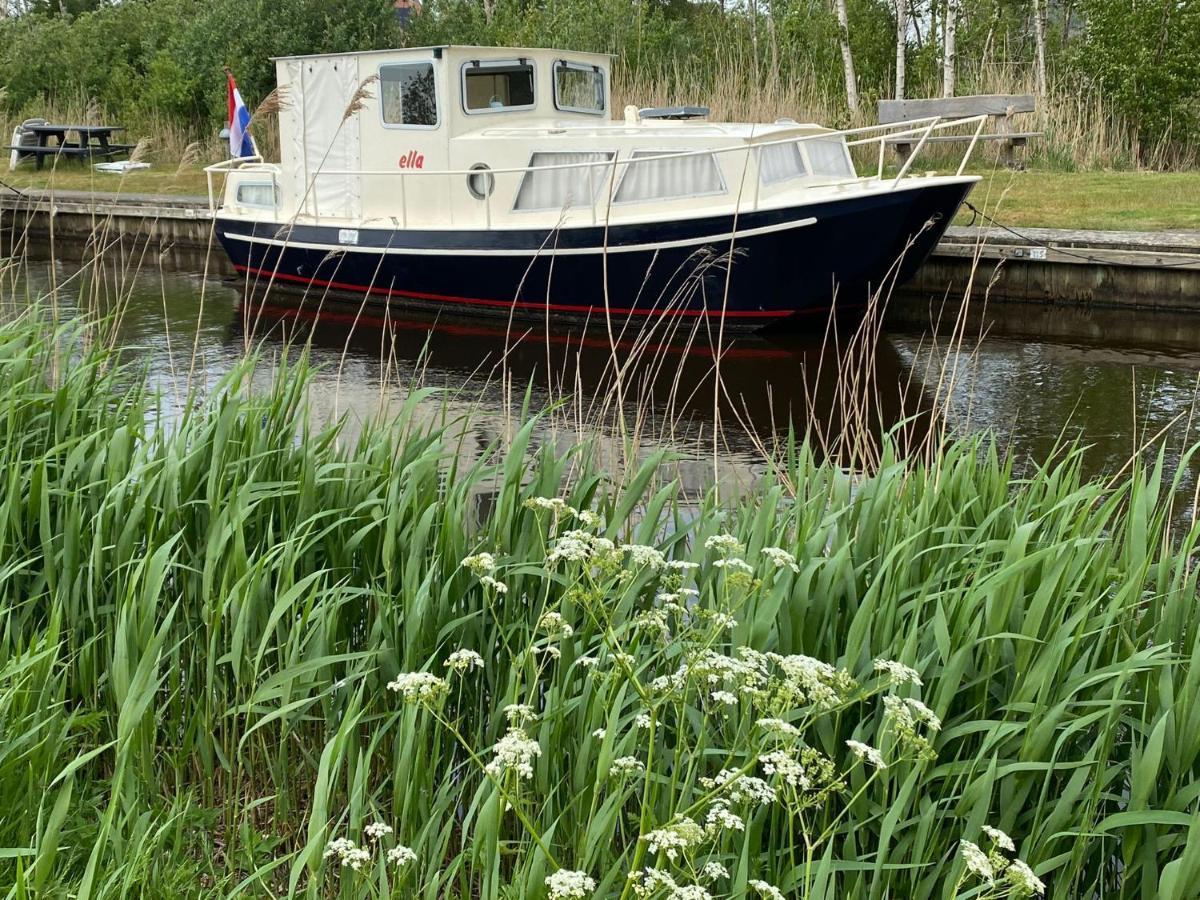 Boat Ella - Kamperen Op Het Water -Niet Om Mee Te Varen -Read Host Profile-Lees Hostprofiel Jutrijp Extérieur photo